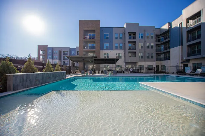 Eighteen51 Brinker