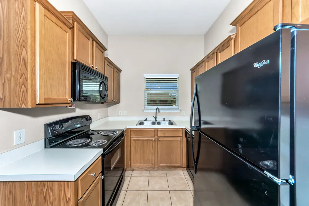Longhorn Cove Apartments with Gas Stoves