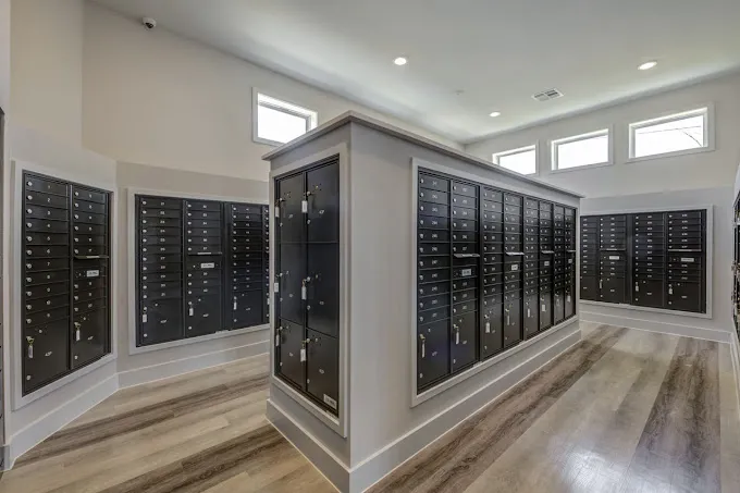 Prose Prominence Package Locker System