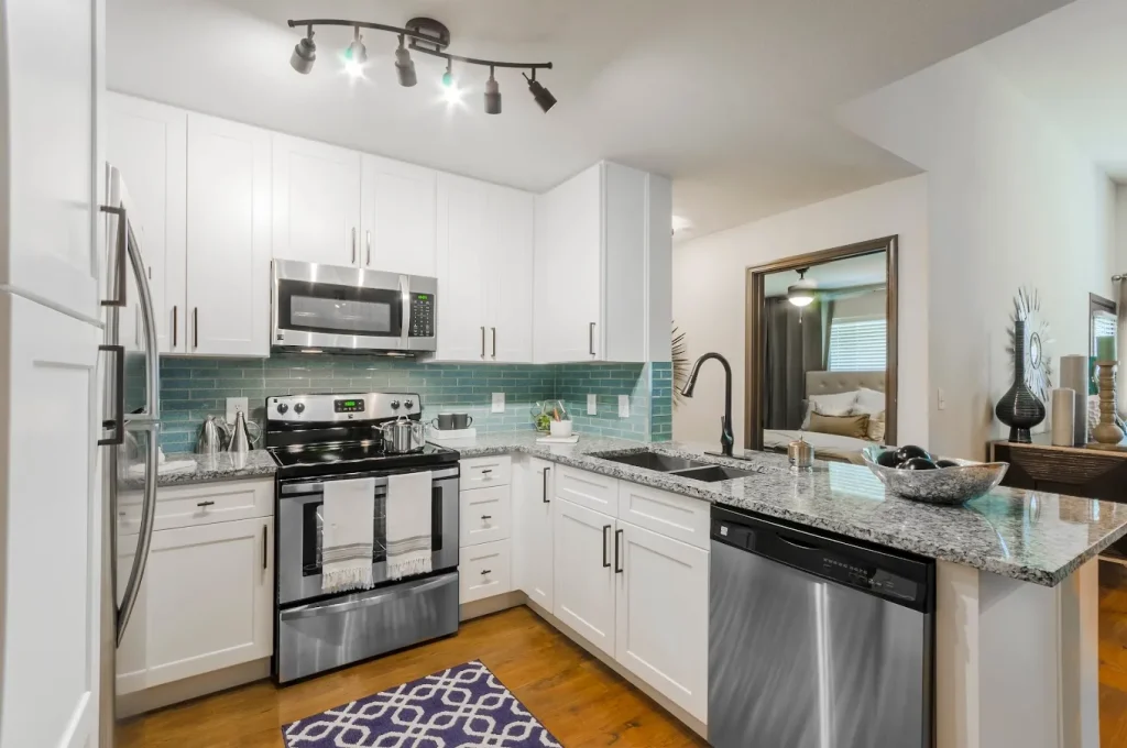 Sunstone Village Apartments