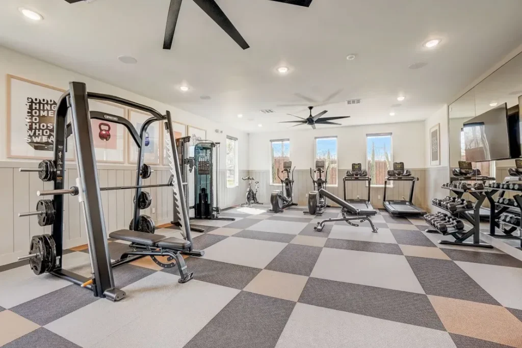 Carmel Villas Apartments with Gym/Fitness Center