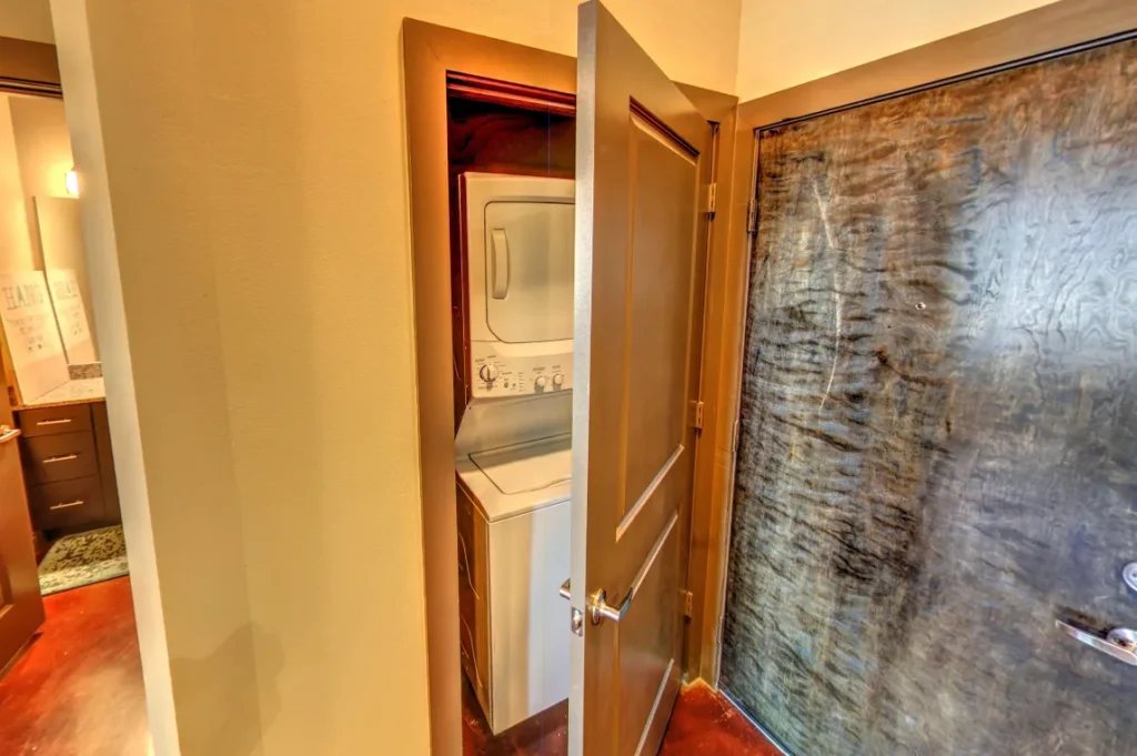 Urban Square Denton Apartments with Washer/Dryer